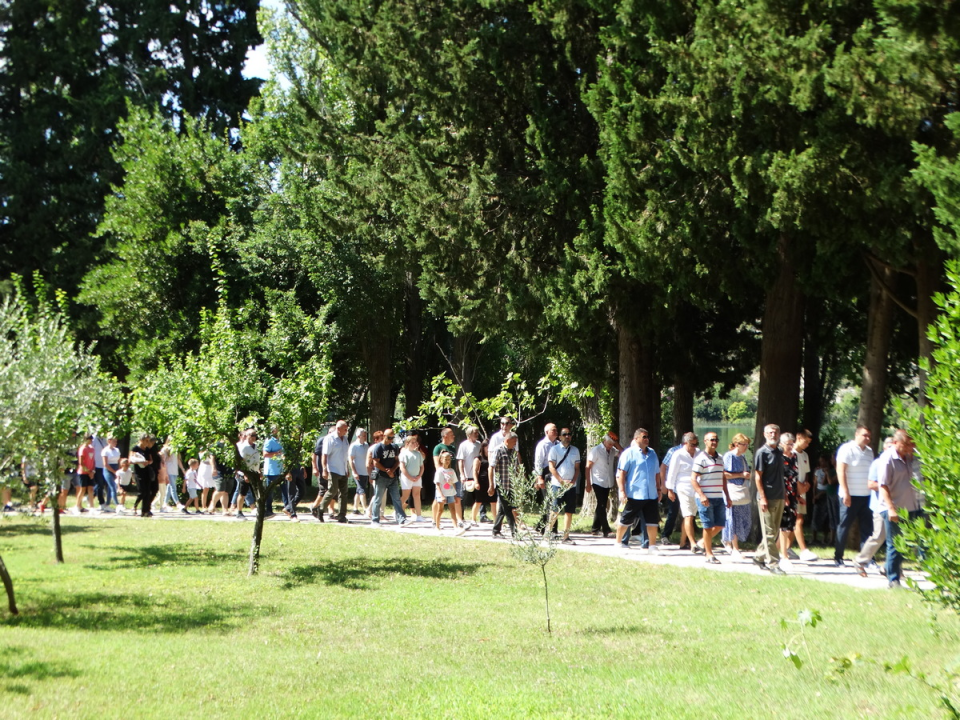 Biskup u miru Ante Ivas predvodio misu za blagdan Gospe od Anđela na Visovcu