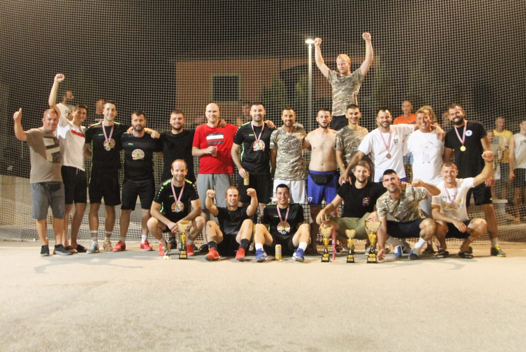 Pobjednik spektakla osme 'Martinele' jezerska je ekipa 'Mini bar'