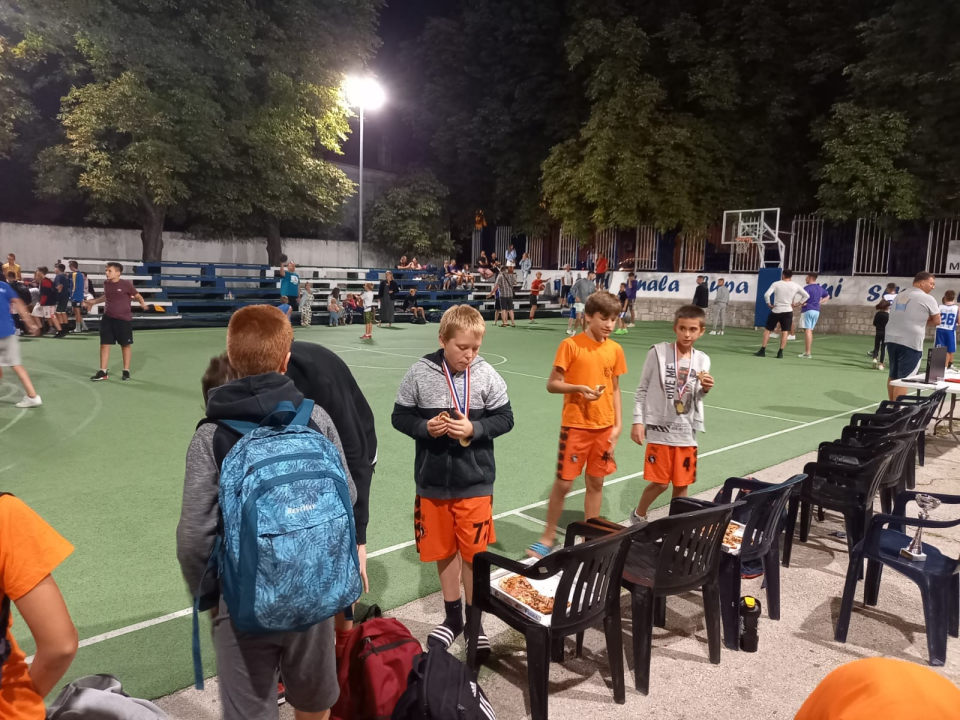 Mladi košarkaši 'Dražena Petrovića' ponovno sjajni na 'Danima Alke i Velike Gospe'