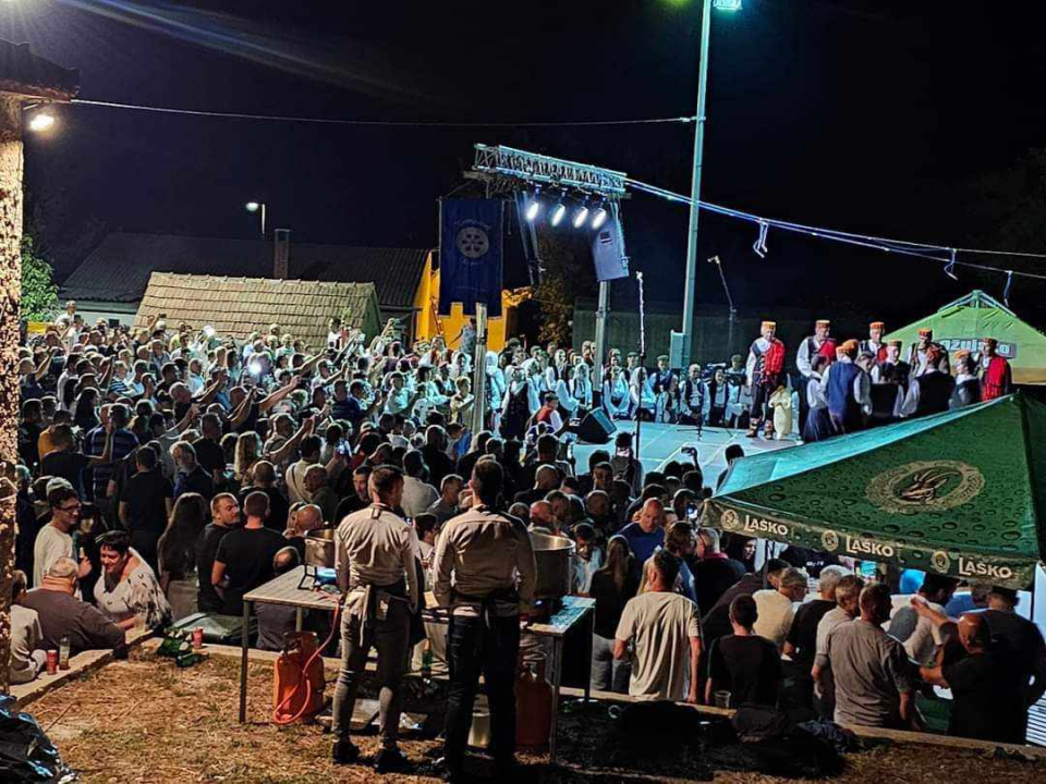 Na 16. 'Noći Zagore i gena kamenog' u Koprnu izabrani balotaš, izbijač bule, šijač i rezač pršuta godine