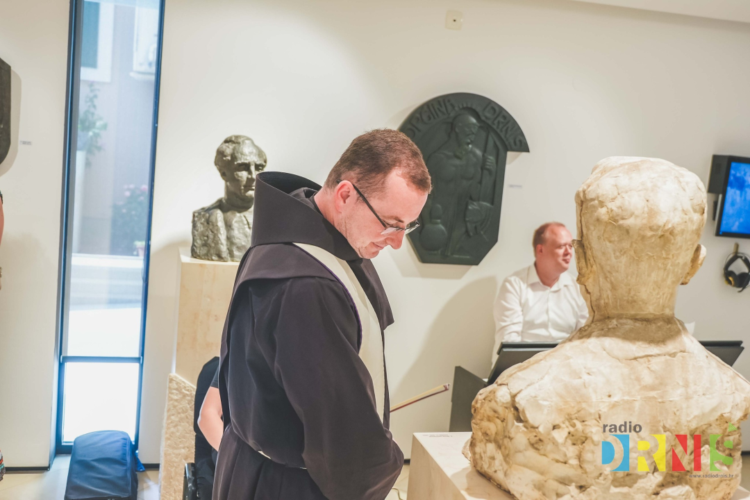 Gradski muzej Drniš dobio novi stalni postav: Izložena neprocjenjiva zbirka Ivana Meštrovića