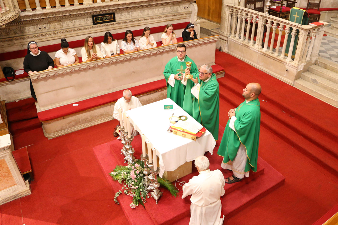 Biskup Rogić podijelio mandate vjeroučiteljima i odgojiteljima