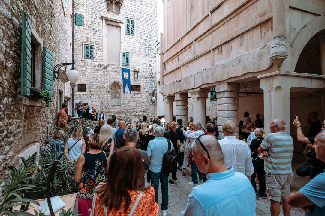 'Kadena' je Sinišin dar Šibeniku: 'Nije lako pisati o ljudima, ali mislim da smo uspjeli'