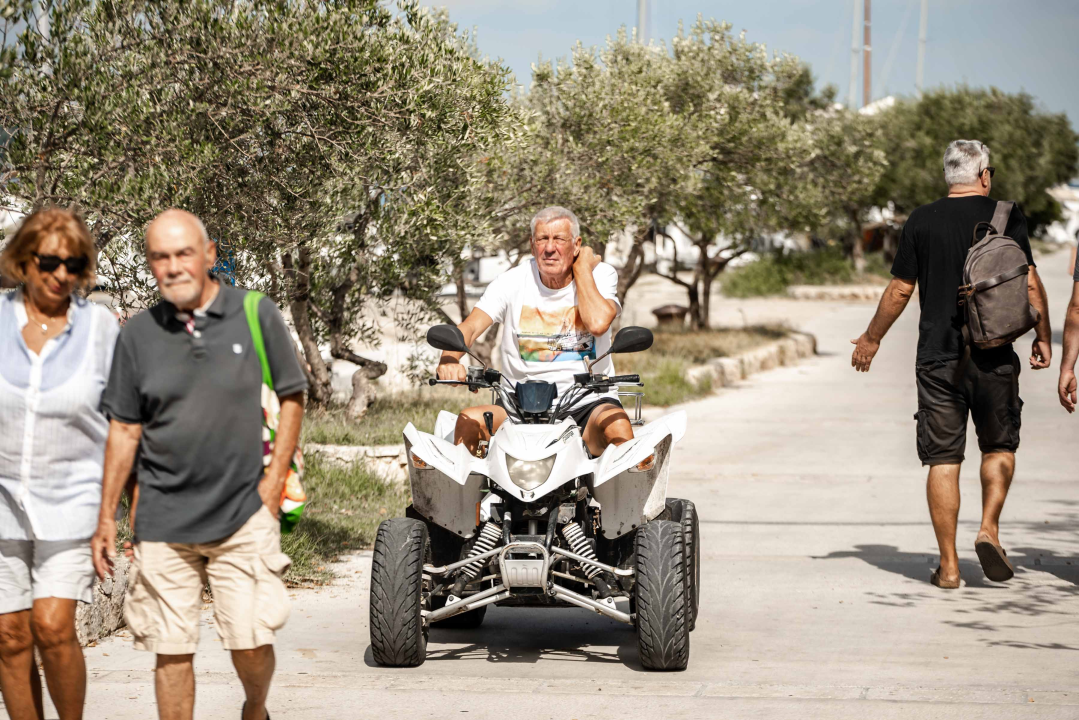 FOTO Đir po Zlarinu, četvrtak 14. rujna