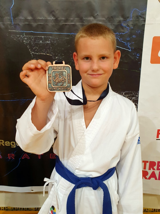 KK Okit Vodice opet najbolji: Iz Velike Kladuše se vratili sa 11 zlatnih medalja, tri srebrene i četiri brončane  