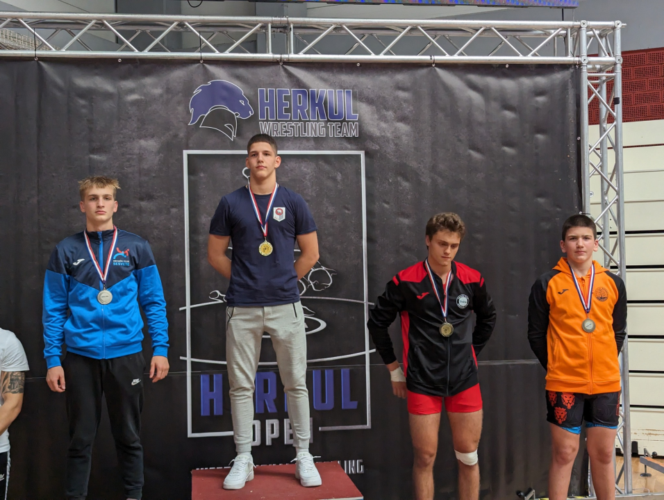 Šibenski hrvači za vikend nastupili na tri natjecanja: Doma se vratili s pregršt medalja