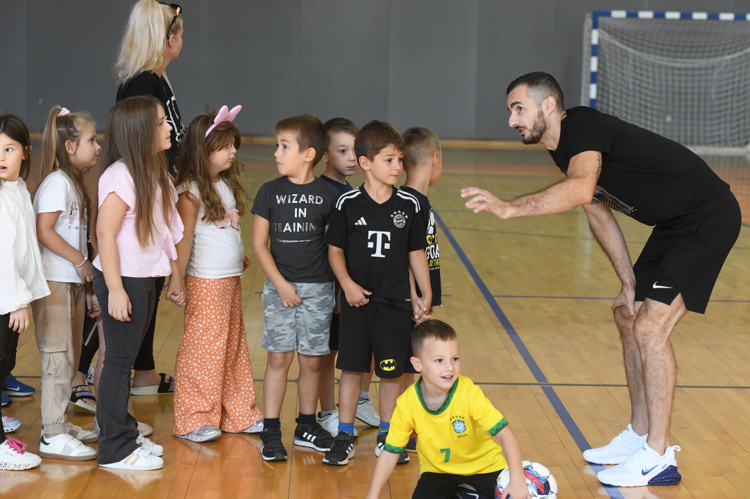 Promocija futsala: Djeca DV Žižula posjetila malonogometaše Crnice 