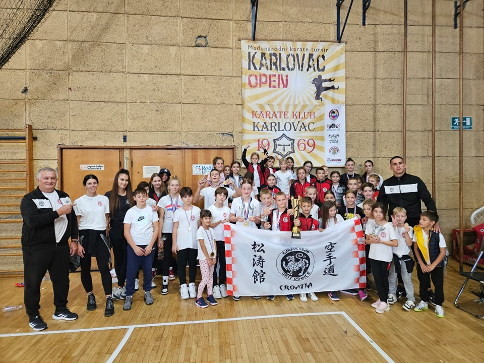 Vodički karataši na međunarodnom turniru osvojili 35 medalja