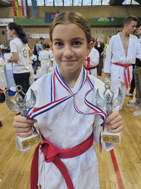 Vodički karataši na međunarodnom turniru osvojili 35 medalja