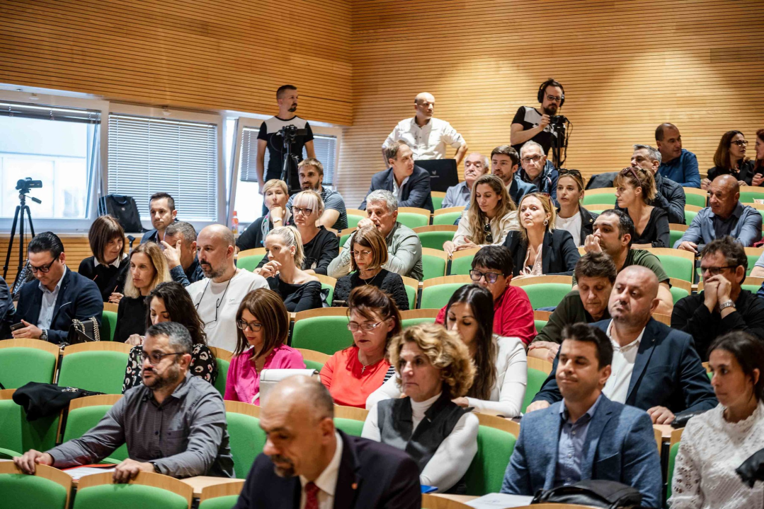 Na Županijskoj skupštini izglasan rebalans proračuna, a jedna od uloga 'Tijata' mogla bi biti i ploveća knjižnica