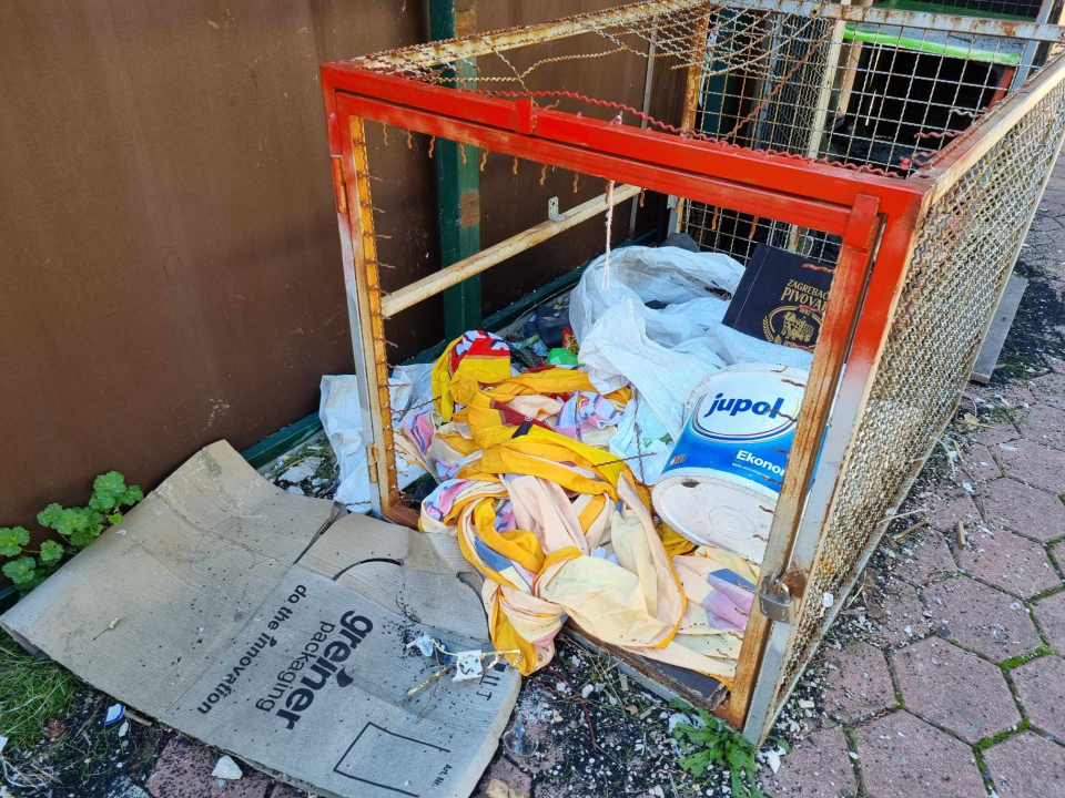 Obnova zvana čežnja: Nogometno igralište u Rasadniku se i dalje raspada