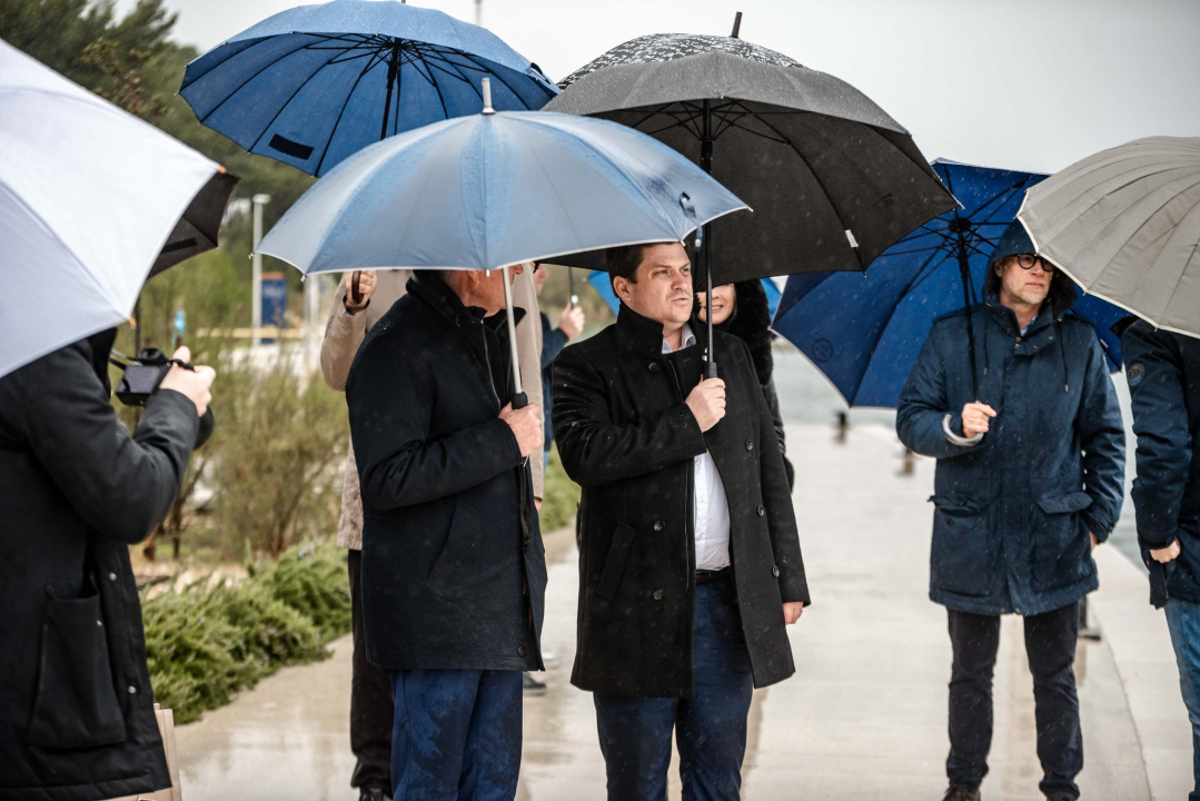 Ministar Butković na mini-turneji po Šibensko-kninskoj županiji: Obišao luke u Rogoznici, Vrnaži, Bilicama… 