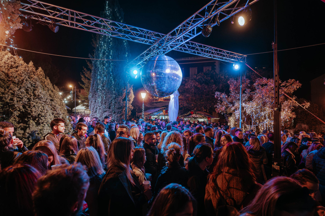 Pogledajte veliku FOTOGALERIJU sa sinoćnjeg otvorenja Adventure
