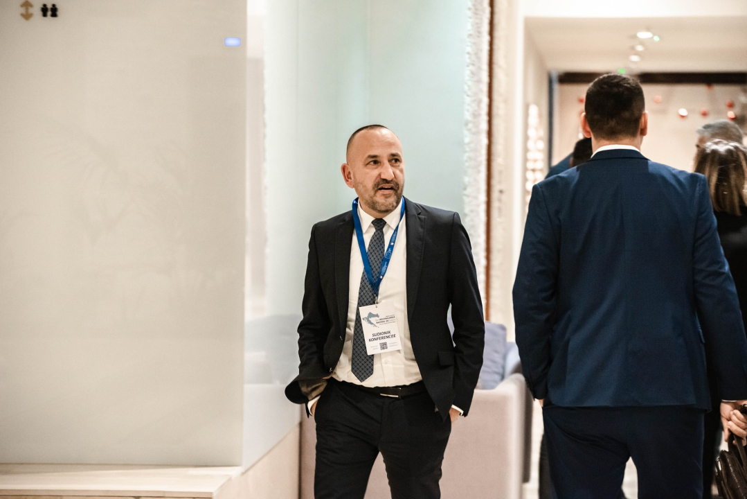 Premijer Plenković posjetio Šibenik: Sastao se s gradonačelnikom Burićem i sudjelovao na svečanosti u Solarisu 