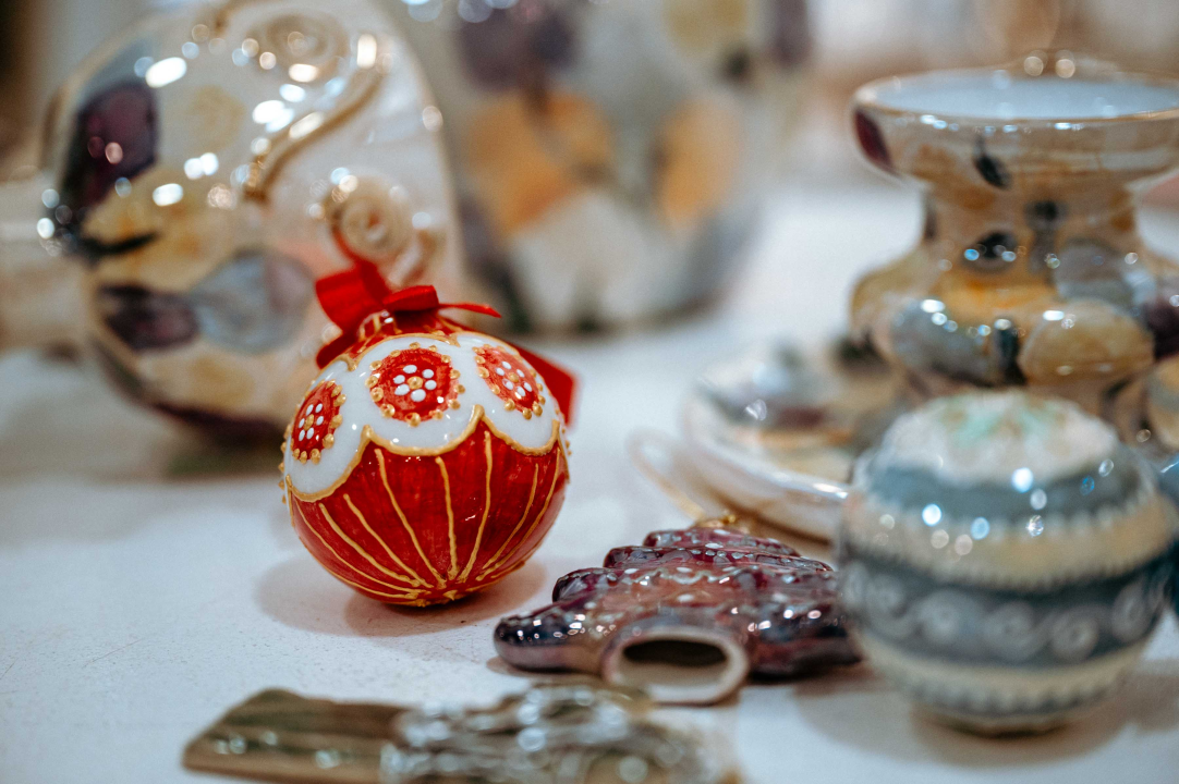 U Galeriji Juraj Dalmatinac potražite predivne unikatne poklone i umjetnine po odličnim cijenama 