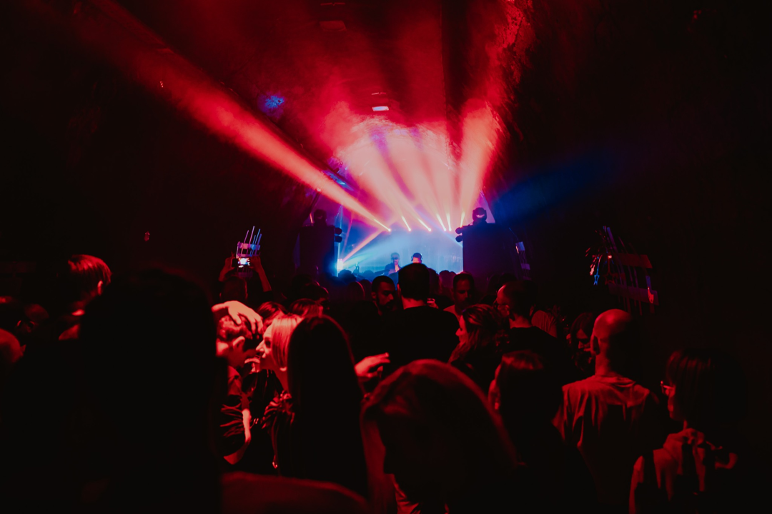 Tradicionalno za Badnjak vas očekuje odlična zabava u šibenskom Tunelu