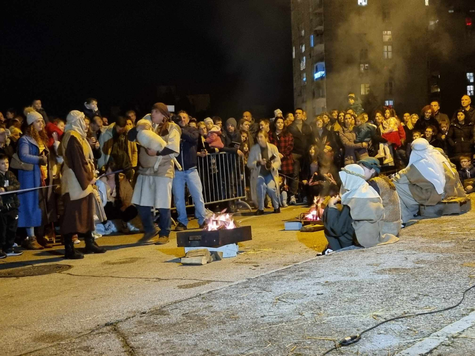 Župljani Vidika uprizorili žive jaslice, sugrađani oduševljeni 