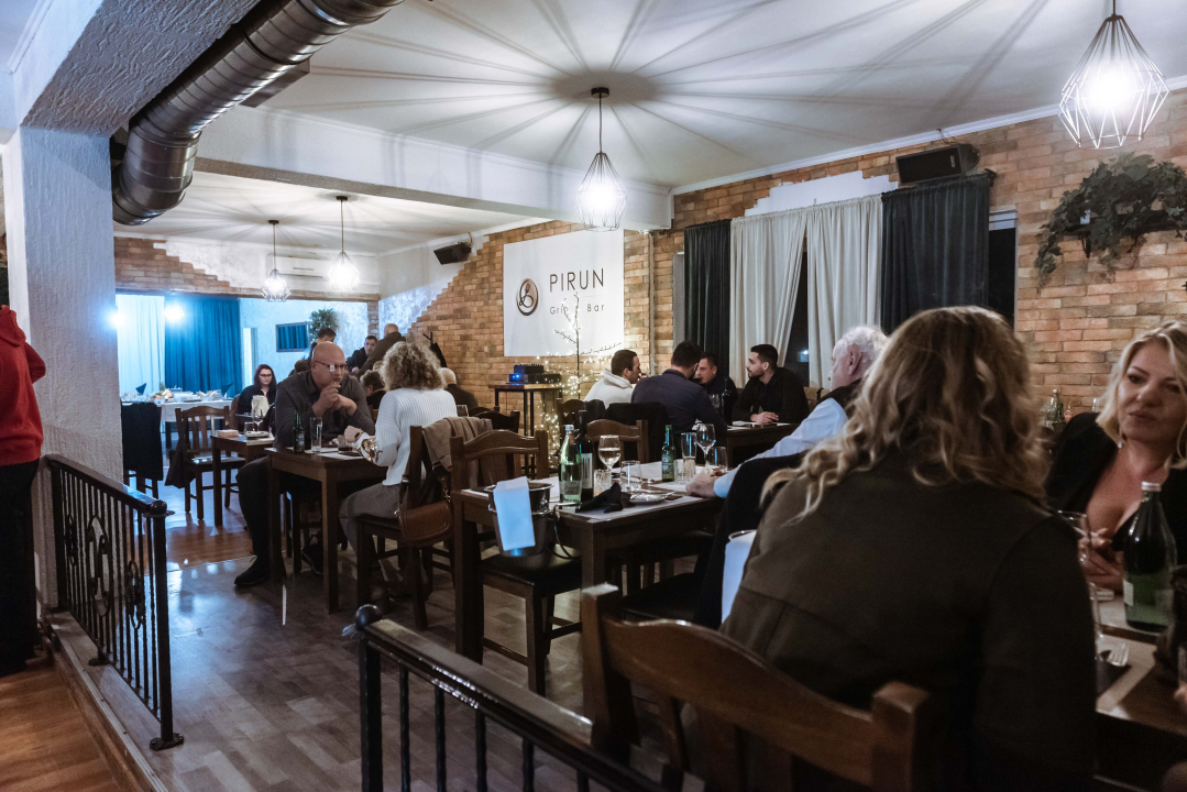 Posjetite novootvoreni Pirun Grill &amp; Bar i uživajte u sočnim jelima s roštilja! 