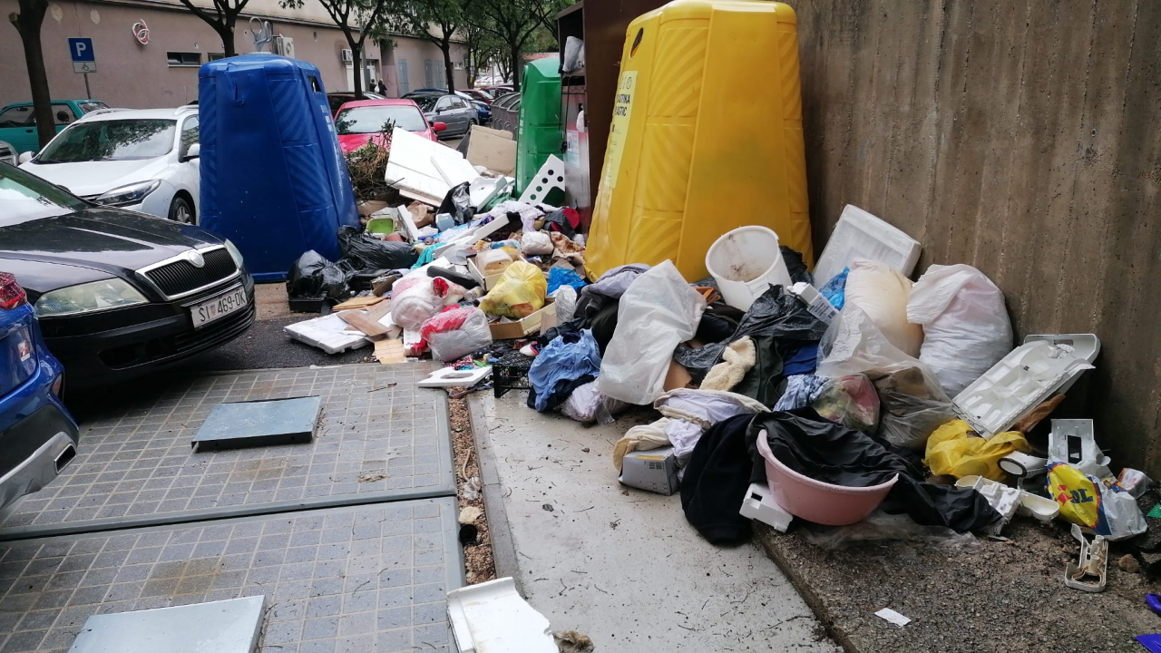 Otpadu je mjesto u spremniku, a ne na ulici i prirodi!