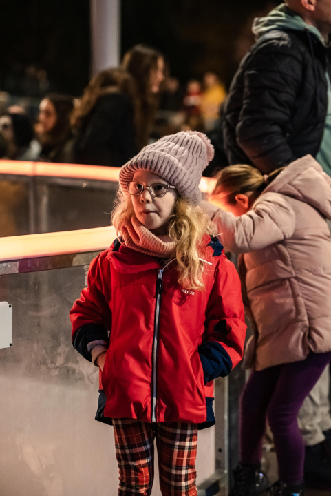 Lampioni  dobrih želja obasjali nebo iznad Šibenika