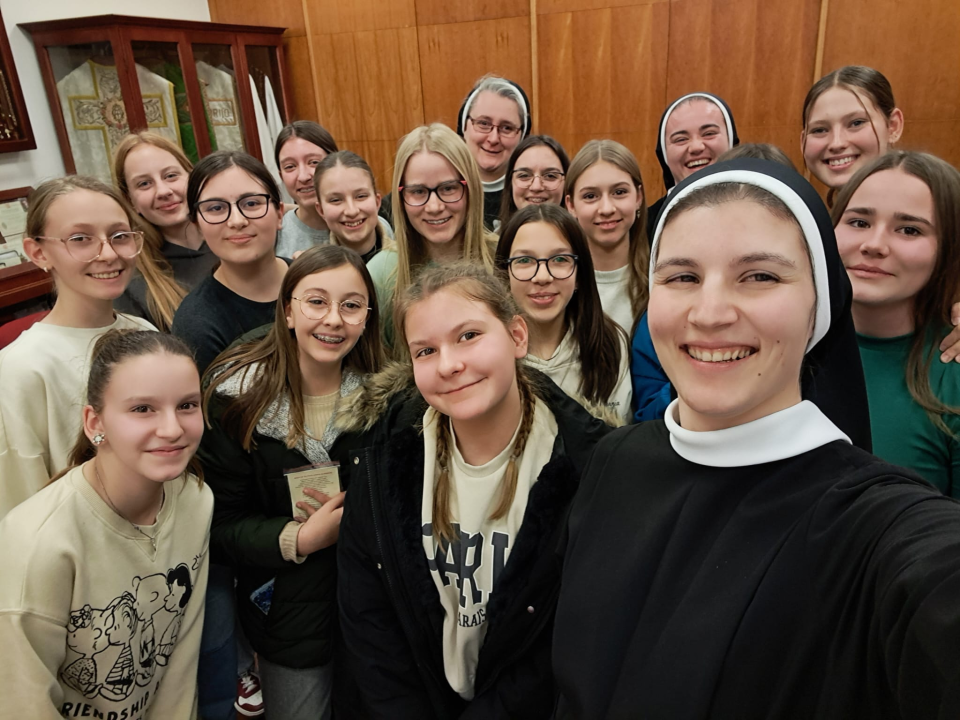 U samostanu Družbe sestara franjevki od Bezgrješne održana duhovna obnova za djevojke u Šibeniku 