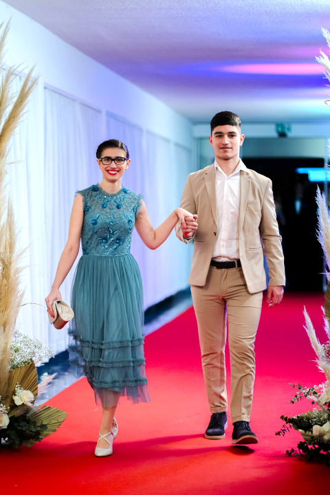 Zavirite na blještavi maturalni ples Ekonomske škole Šibenik (1)