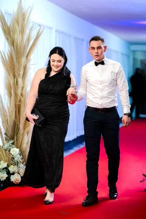 Zavirite na blještavi maturalni ples Ekonomske škole Šibenik (2)