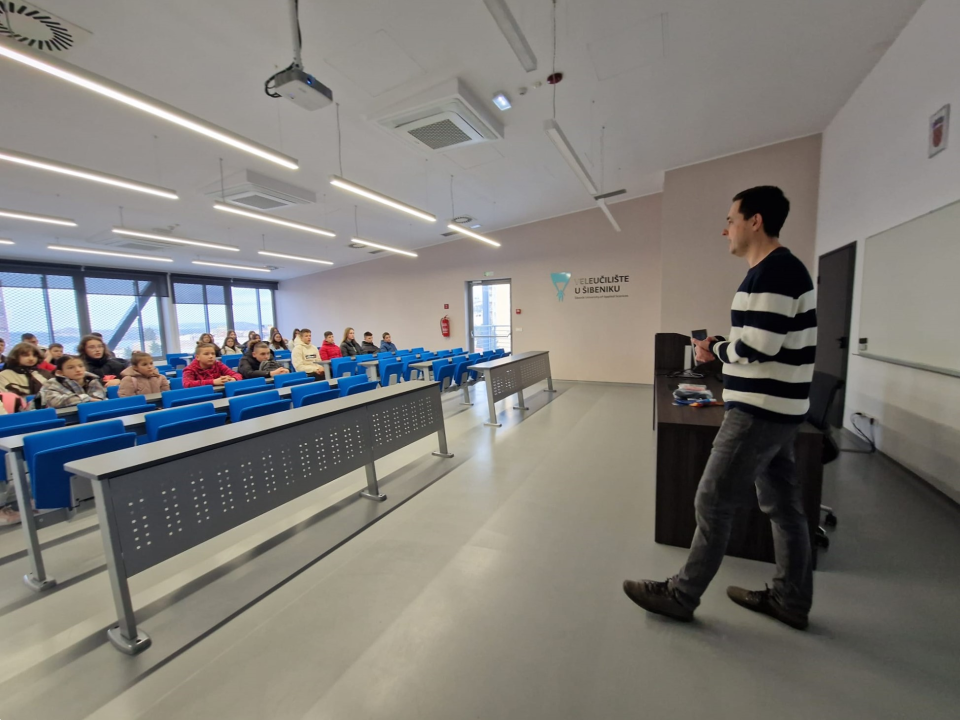 Počela provedba terenske nastave u sklopu projekta Regionalni znanstveni centar RaSTEM 