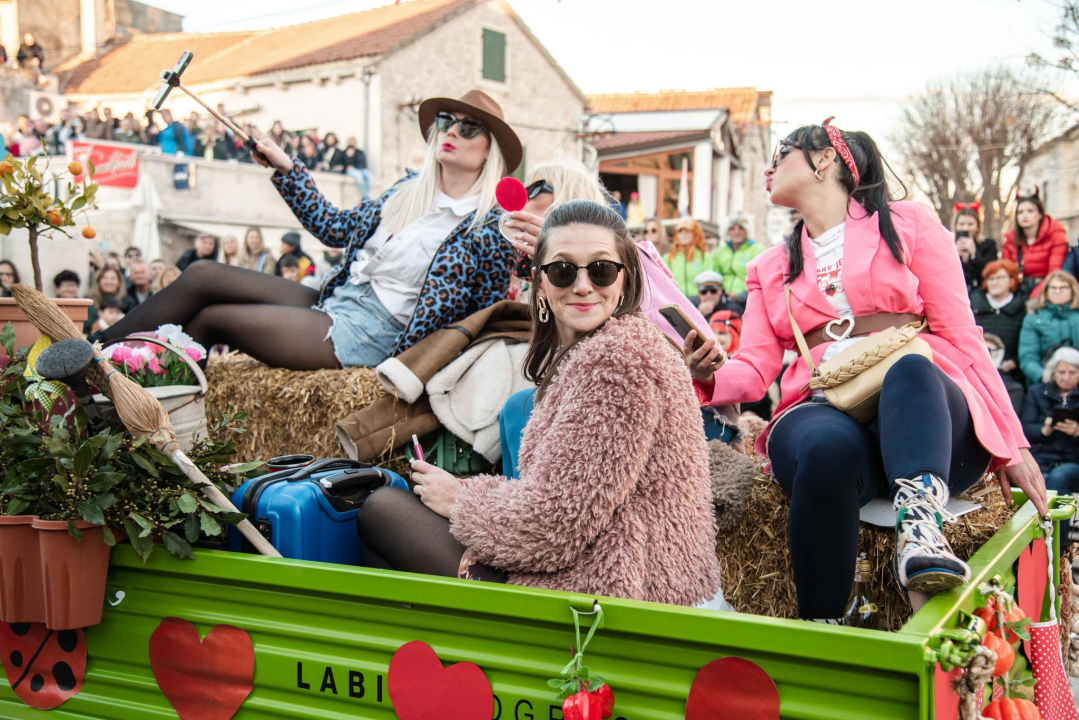  FOTOGALERIJA (2) Aleksandra Prijović nastupila na Murteru, tamo zabrana nije bilo
