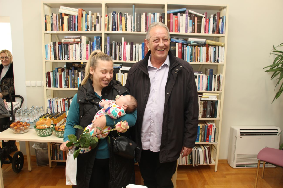 U Vodicama održano primanje roditelja novorođene djece: 'U posljednjih nekoliko mjeseci rođeno 38 djece'