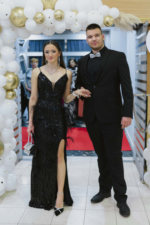 Učenici Medicinske škole Šibenik u večeri koju će pamtiti do kraja života (1. dio)