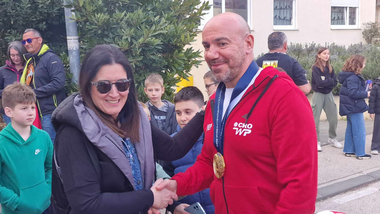 Ivica Tucak ostao bez teksta: Susjedi  na Šubićevcu pripremili mu doček kojem se nije nadao, ali se oduševio