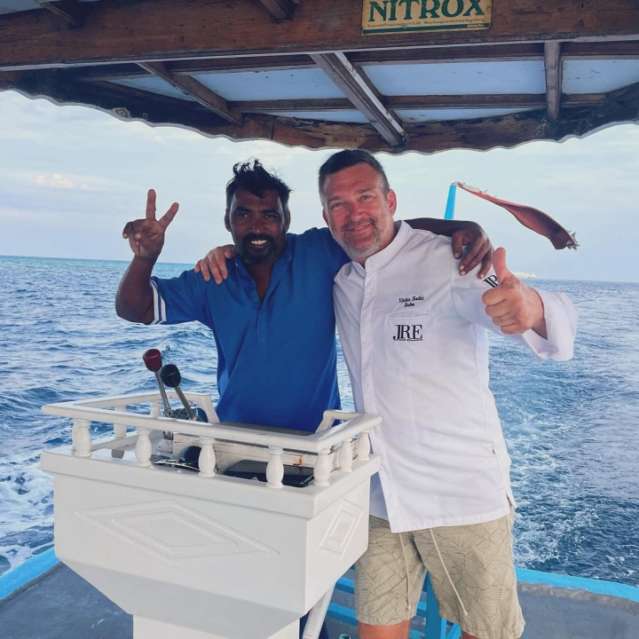 Vjeko Bašić na Maldivima predstavlja okuse Murtera koje servira i u svojoj Konobi Boba 