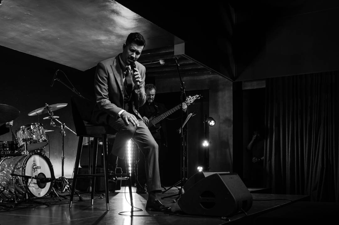 Marko Tolja za Dan žena rasplesao punu Kuću umjetnosti: ‘Arsen me nazvao pseudo-jazzerom’