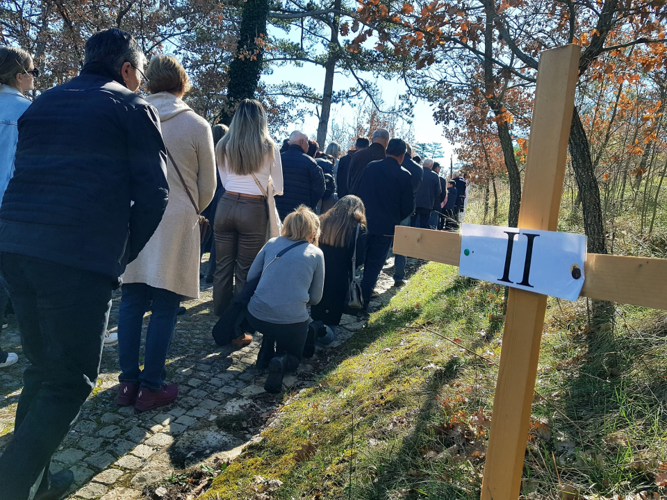 Križni put u Otavicama okupio brojne vjernike