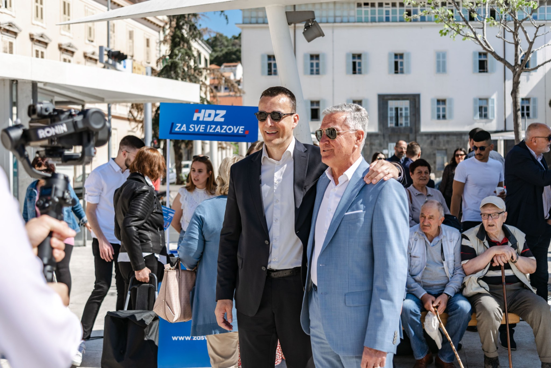 Plenković u Šibeniku: 'Uvjeren sam da će 9. izborna jedinica dati najveći obol ukupnoj pobjedi HDZ-a'