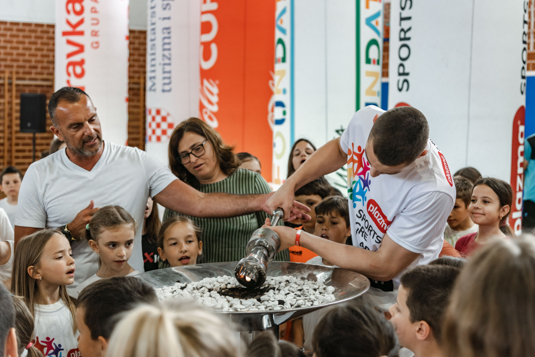 U OŠ Meterize započele Plazma sportske igre mladih: Čak 28 ekipa se natječe u graničaru 