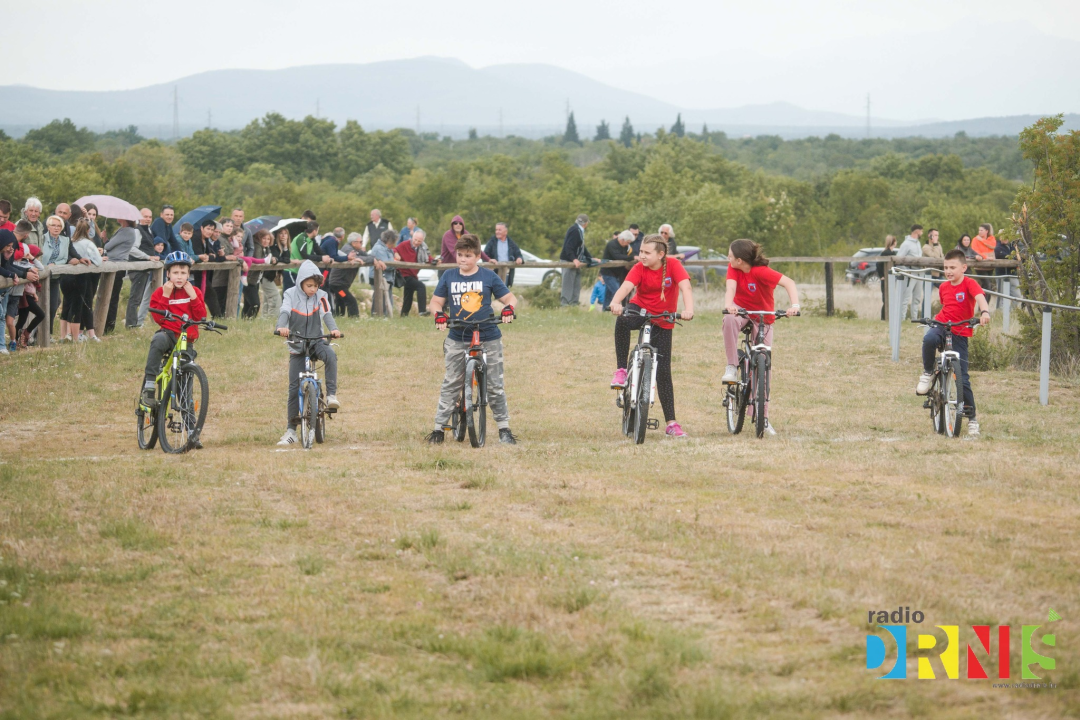 Održane 67. Prominske igre: Bilo je svega, od trčanja i bicikliranja pa do šijanja i balota
