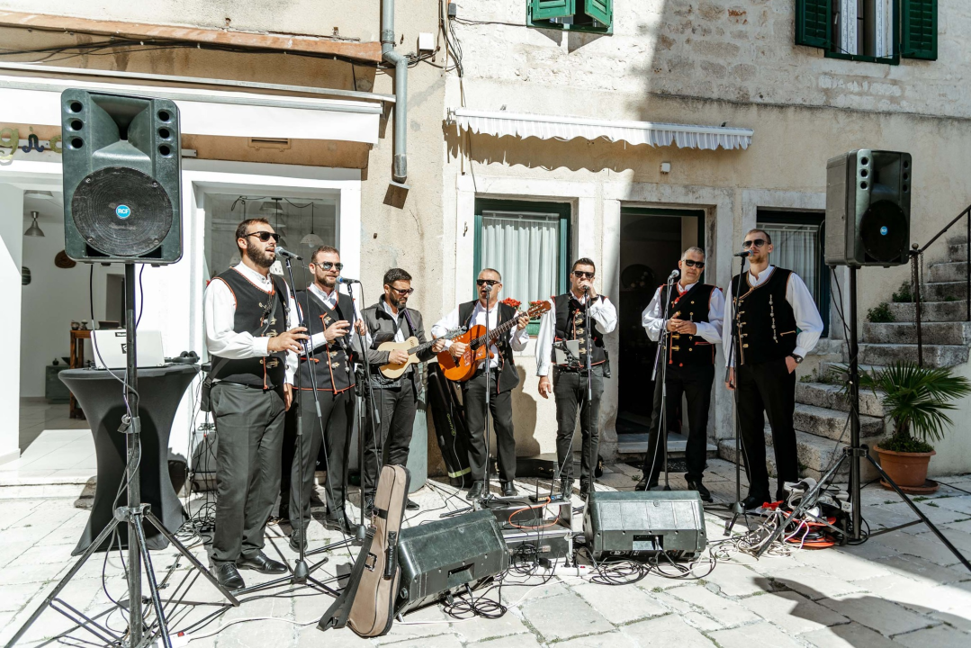 Marenda na Maloj loži: Tradicionalni recepti, klapa, radionice...