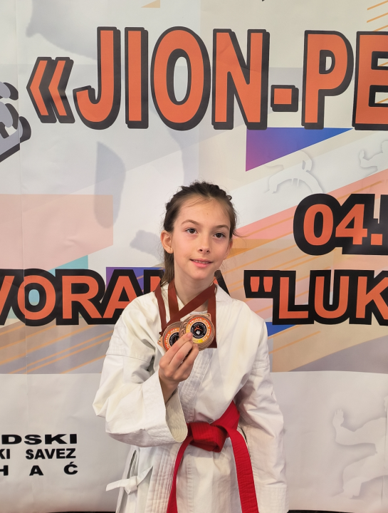 Uspješan vikend za Karate klub &quot;Šibenik&quot; u Bihaću: Vratili se kući s deset medalja