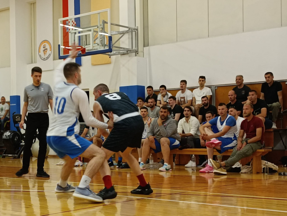 Karika osvojila Šibensku rekreativnu košarkašku ligu