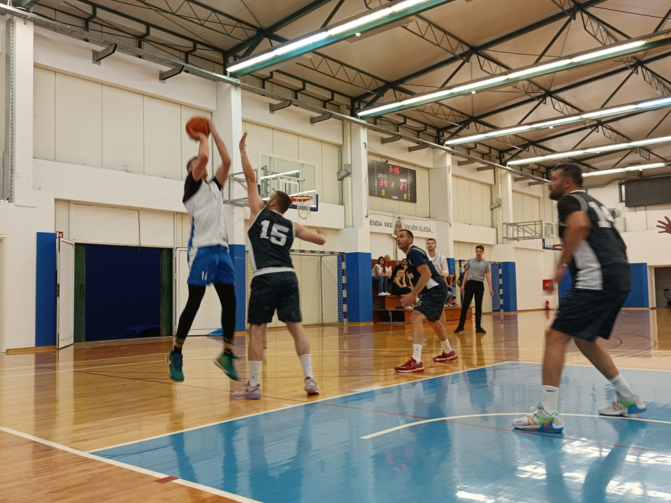 Karika osvojila Šibensku rekreativnu košarkašku ligu