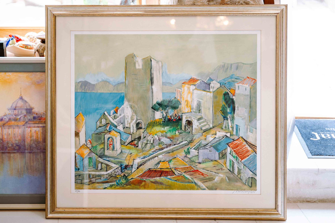 Umjetnine ljetnih motiva i žarkih boja potražite u Galeriji Juraj Dalmatinac! 