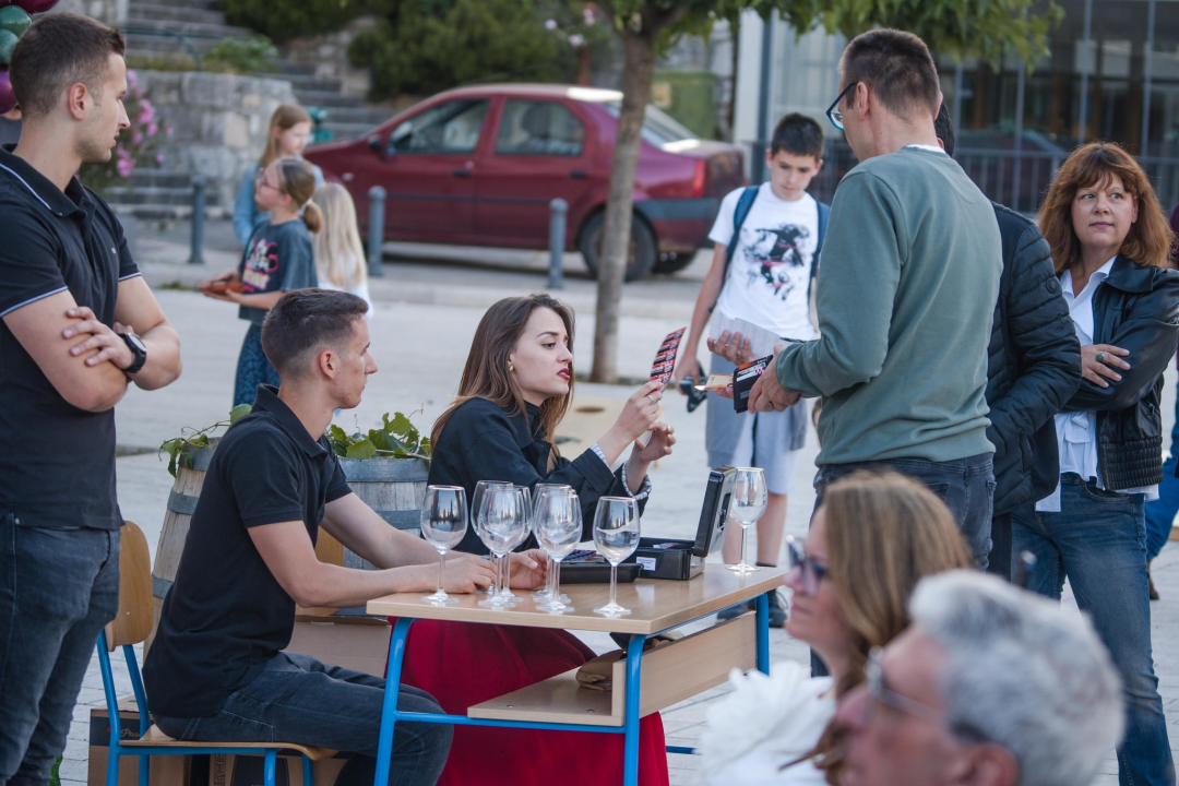 Otvoren Festival drniškog merlota