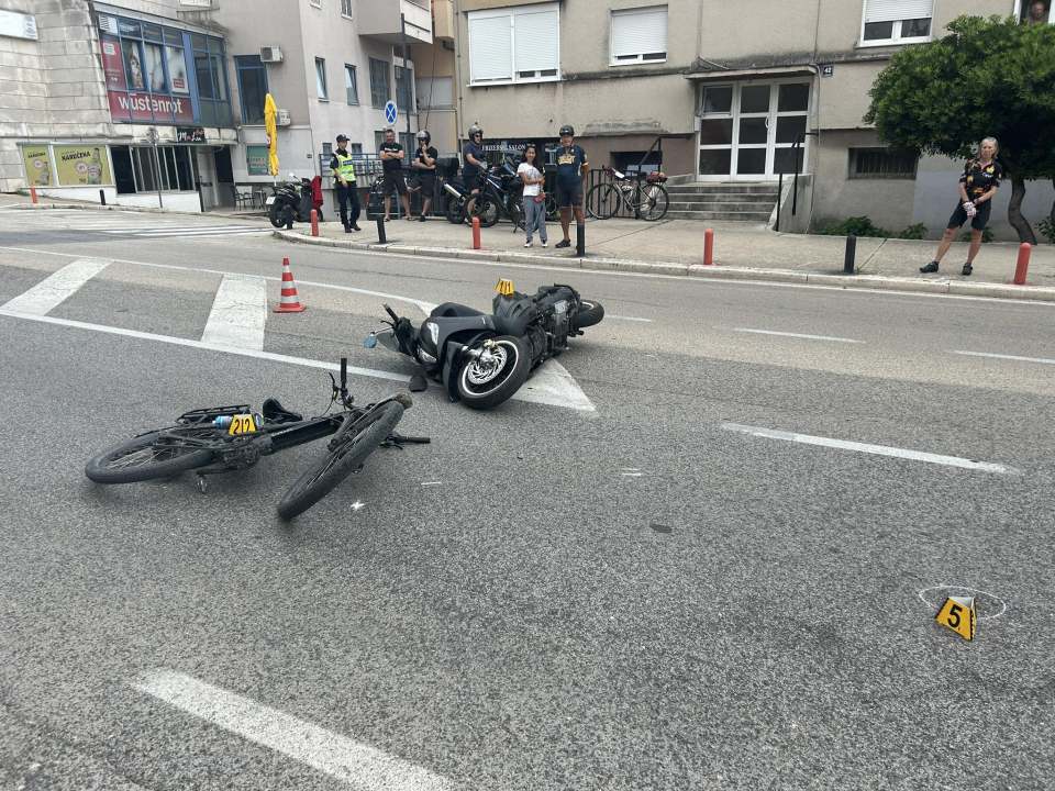 O sudaru dvije osobe na biciklu i motoru kod sportske dvorane policija će izvijestiti naknadno
