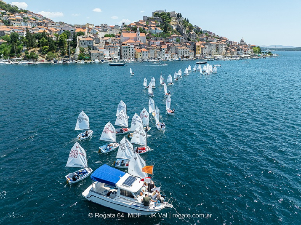 Jakov Blinja iz Jedriličarskog kluba Šibenik najbolji na Valovoj festivalskoj regati optimista