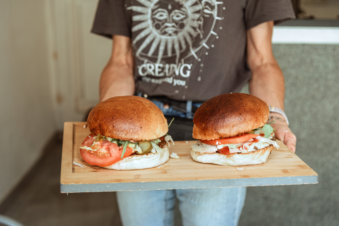 Naručite slasna jela iz Food Studija