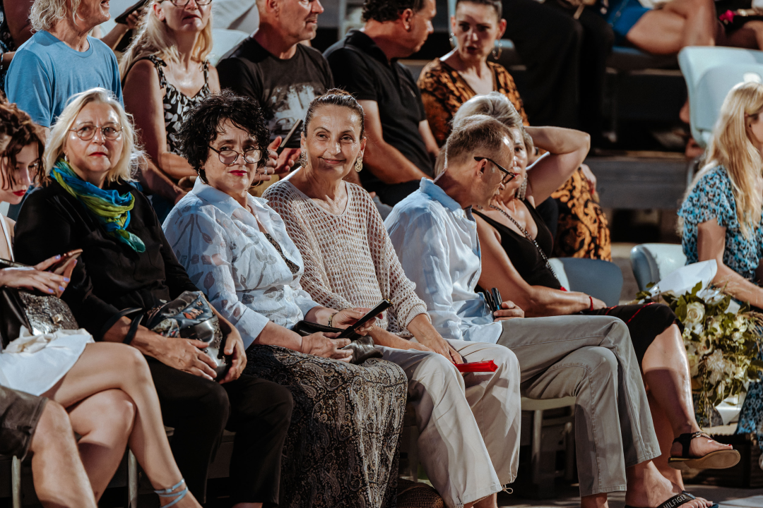  Božo Vrećo nasmijao, rasplakao i rasplesao publiku na sv. Mihovilu 