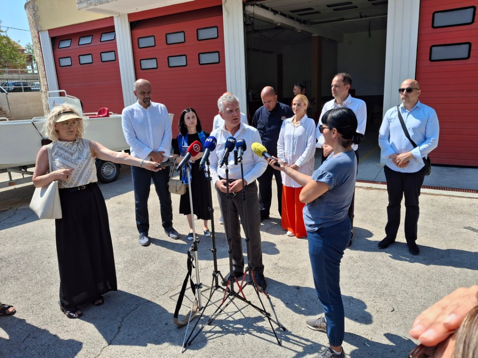 Ministrica Marija Vučković obišla opožareno područje NP Krka i skradinskog zaleđa