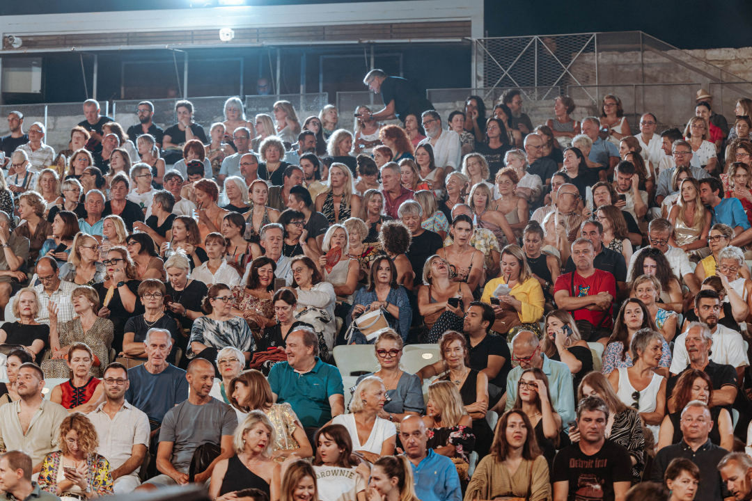 Mariza na sv. Mihovil donijela čaroliju fada i emotivnim intepretacijama dirnula srca publike 